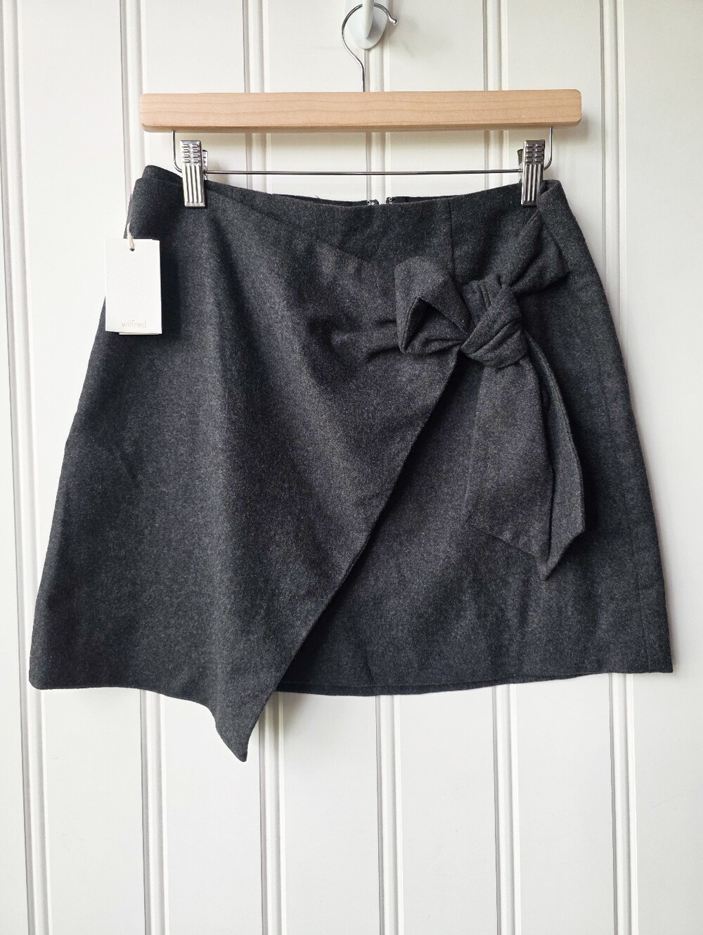 Aritzia Wilfred Dorine Wool Cashmere Blend Mini Skirt Charcoal Grey Size 8 NWT